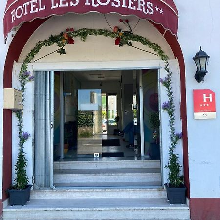 לה רושל Hotel Les Rosiers מראה חיצוני תמונה