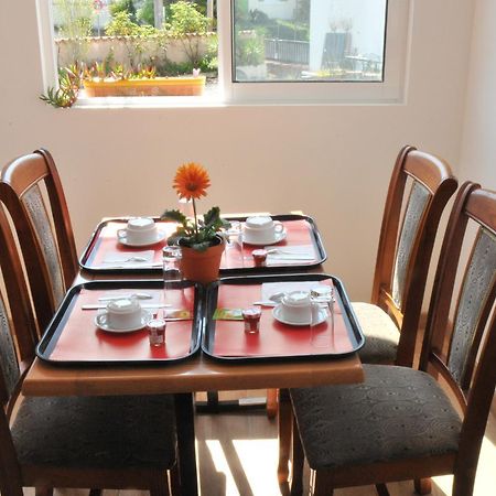 לה רושל Hotel Les Rosiers מראה חיצוני תמונה