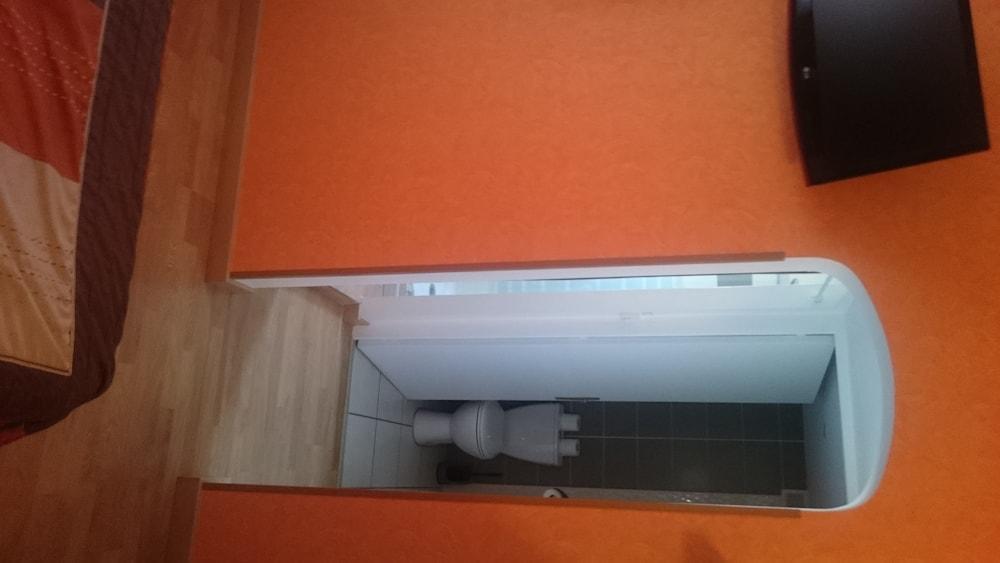 לה רושל Hotel Les Rosiers מראה חיצוני תמונה