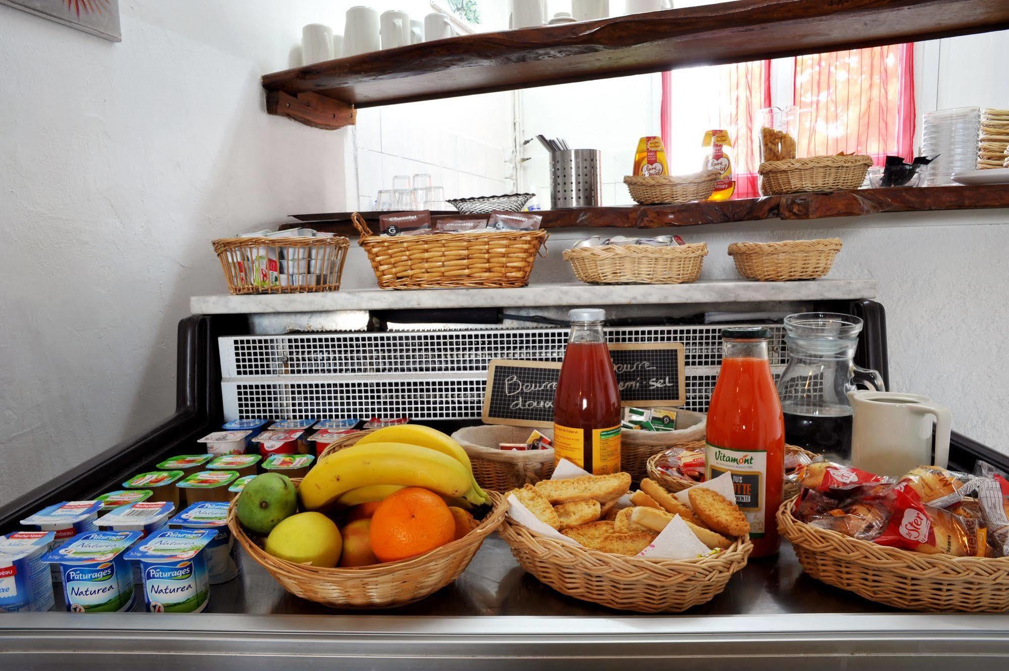 לה רושל Hotel Les Rosiers מראה חיצוני תמונה