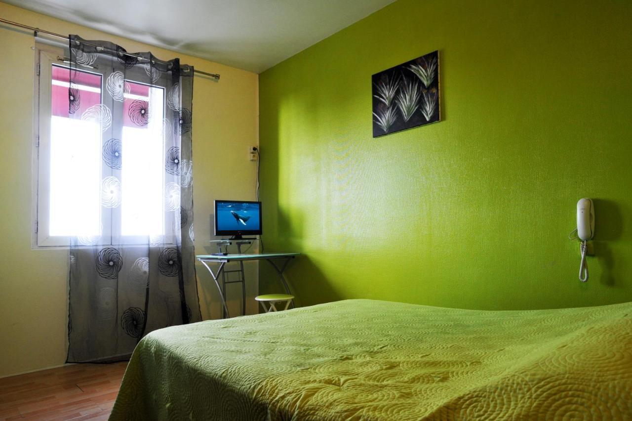לה רושל Hotel Les Rosiers מראה חיצוני תמונה